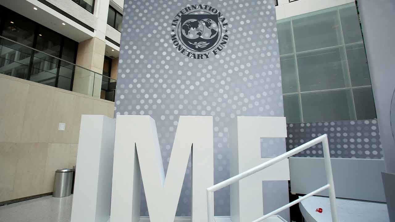 IMF’nin eski başkanı Rato hakkında 63 yıl hapis cezası talebi